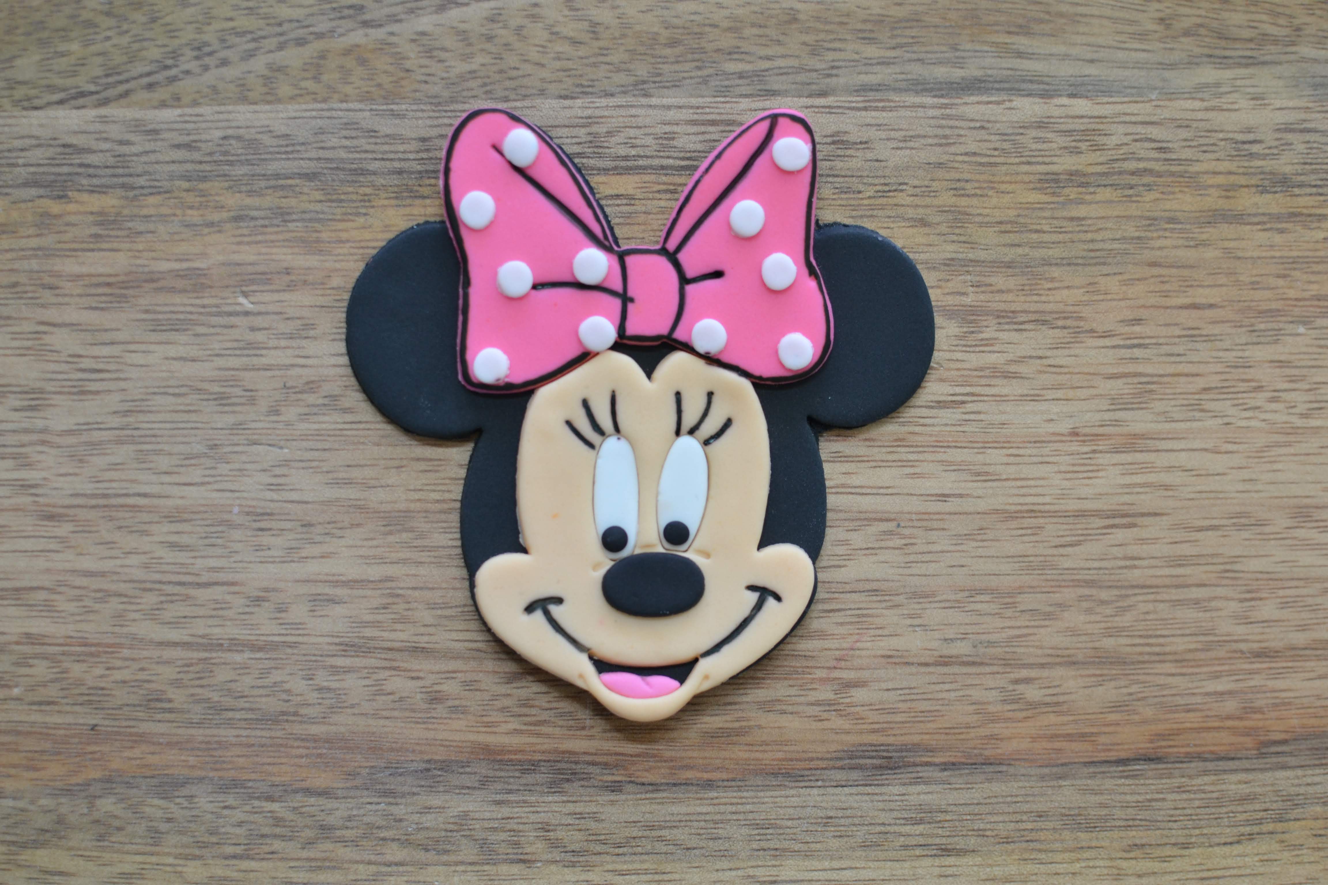 minnie mouse cake topper figurine