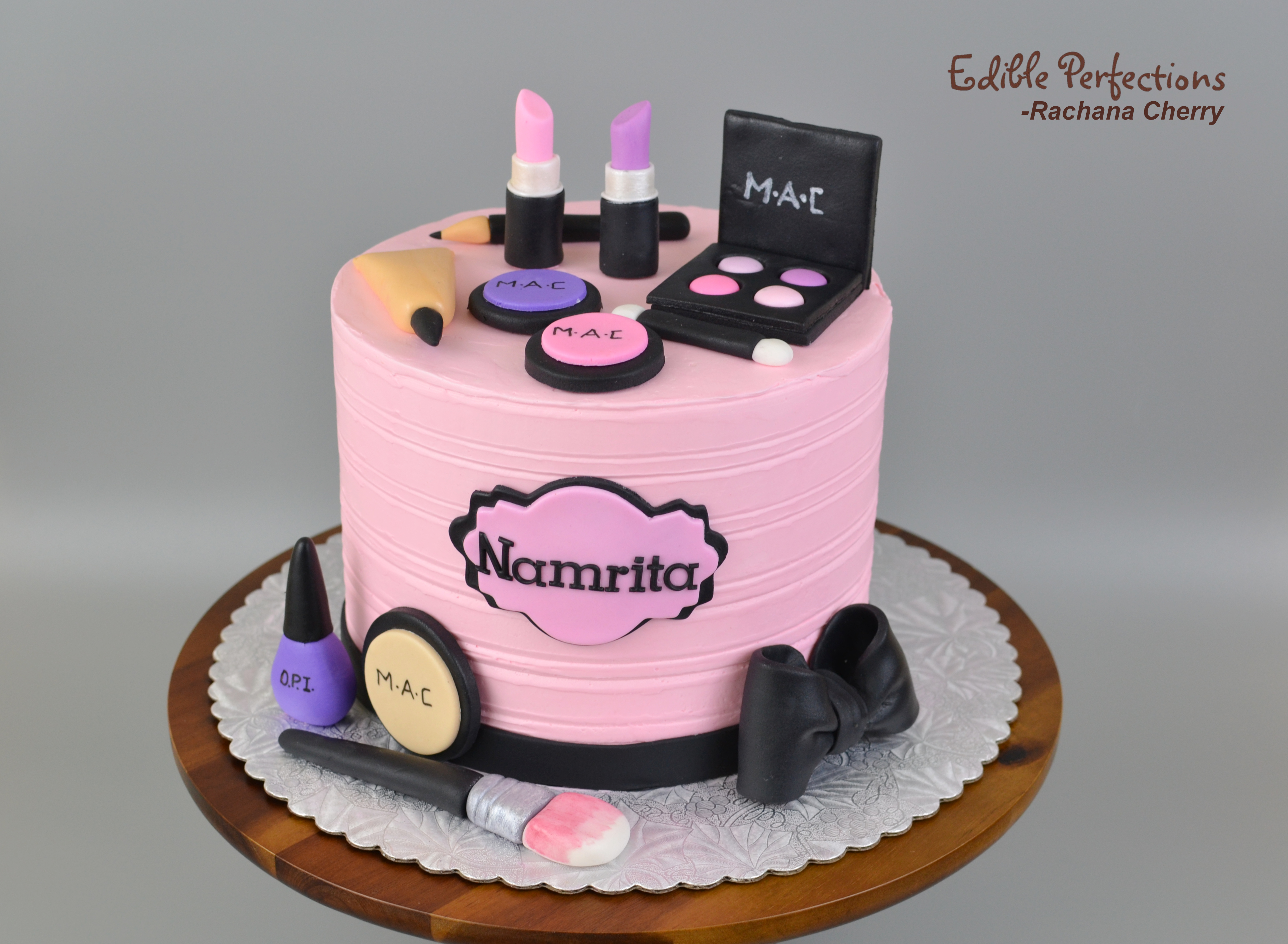 Makeup cake - Edible Perfections