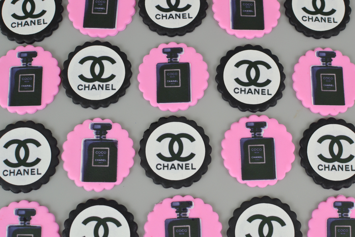 Chanel Coco Edible Cupcake Toppers